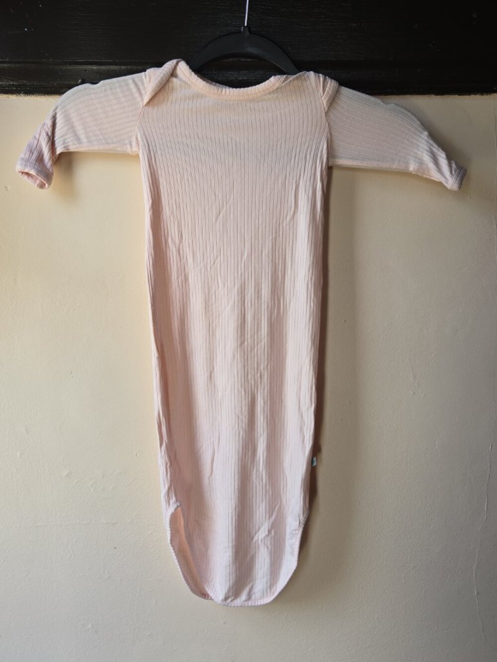 Posh Peanut 0-3mo Baby Girl Ribbed Sandy Blush Pink Knotted Gown